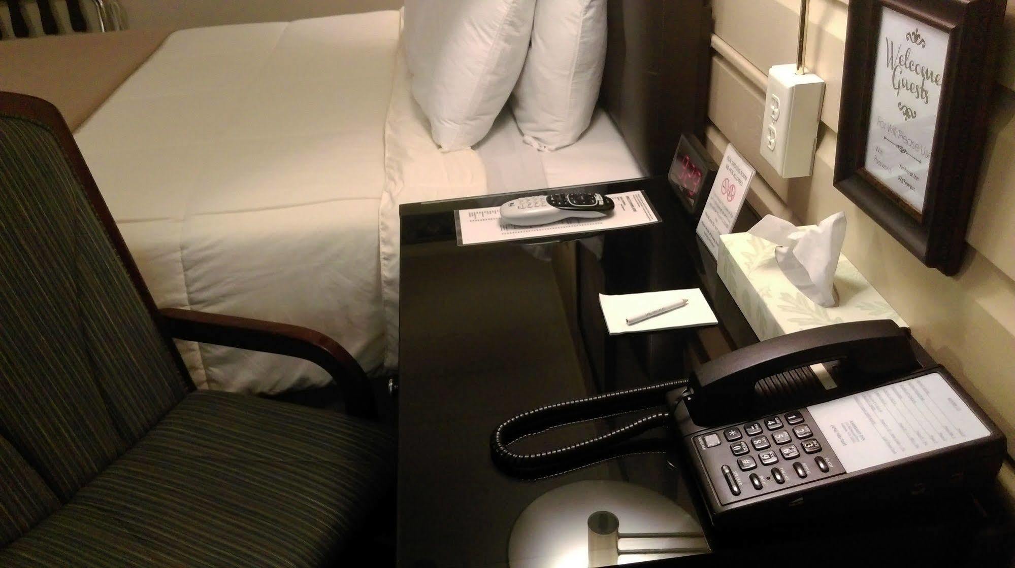 Amherst Inn - Virginia Bagian luar foto