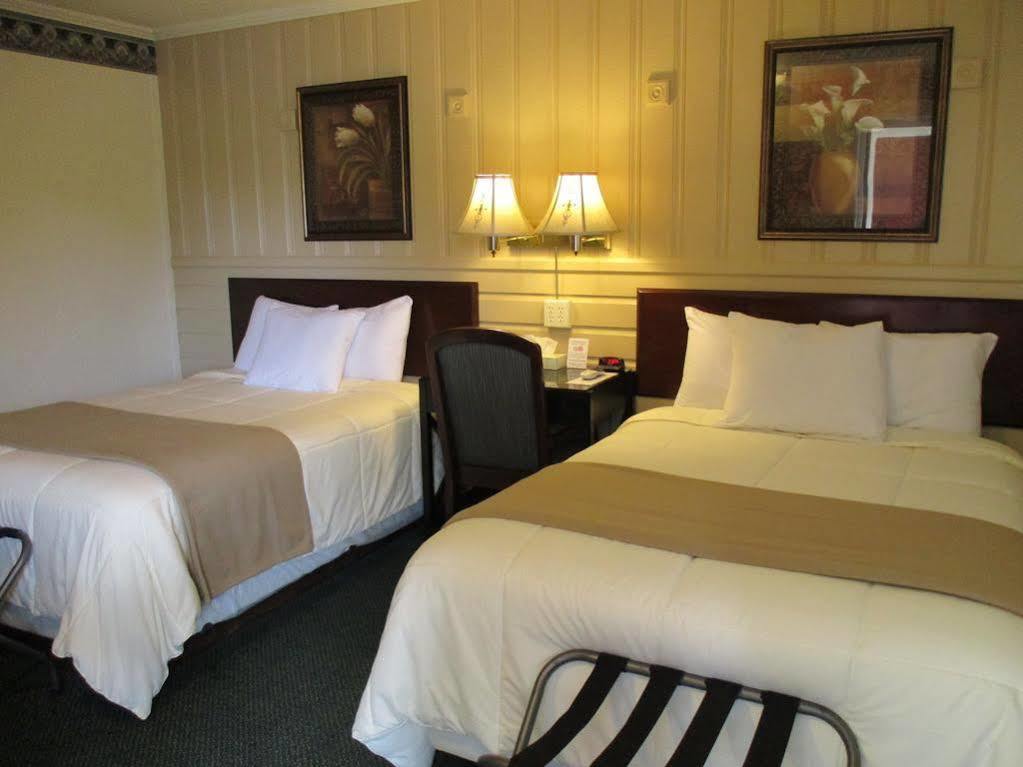 Amherst Inn - Virginia Bagian luar foto
